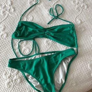 New never worn. Victoria Secret 2 piece bikini